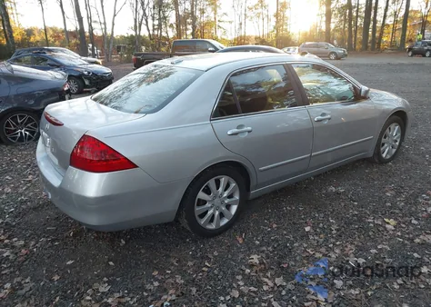 2006 Honda Accord 3.0 Ex from USA, damaged, VIN 1HGCM66536A018956